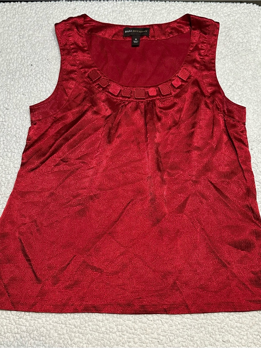 Dana Buchman Red Sleeveless Knit Top H9
